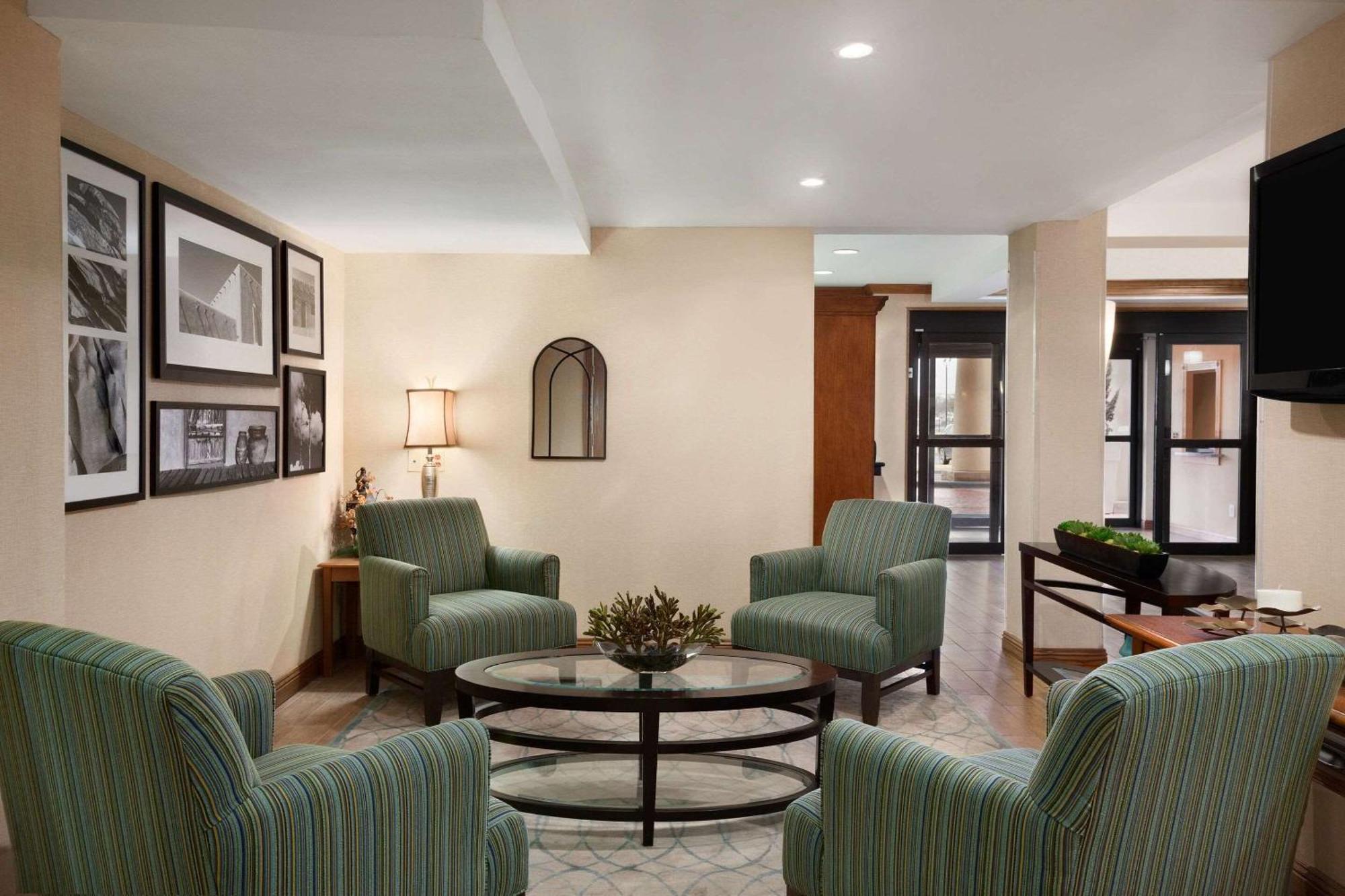 Country Inn & Suites By Radisson, Lubbock, Tx Extérieur photo